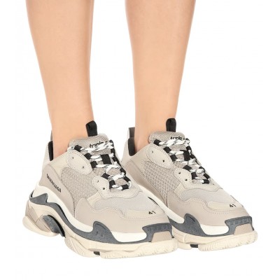 BALENCIAGA Triple S Sneakers beige&black